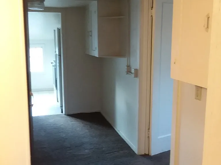 330 Howard Ave — Photo 23