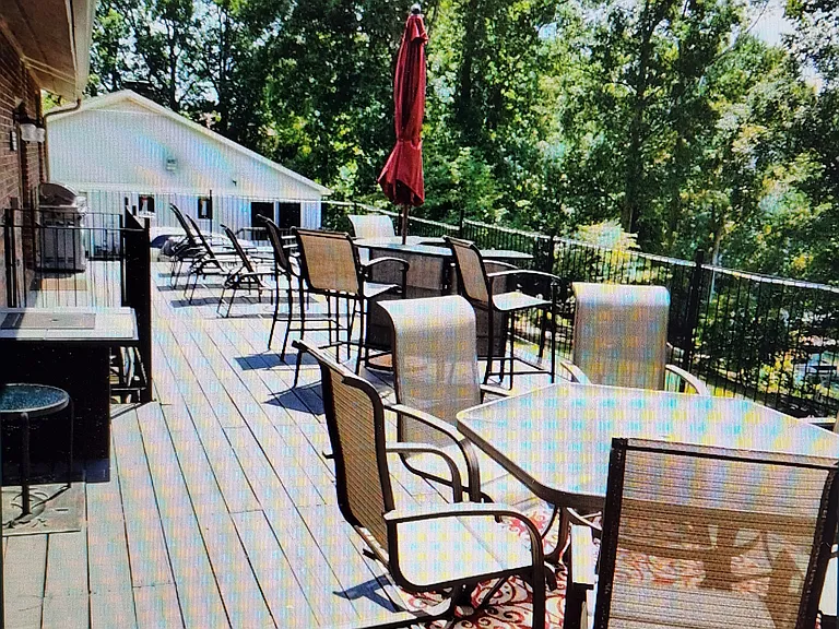 320 Lake Forest Cir — Photo 19