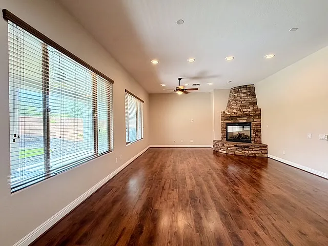 25413 N 55th Ln — Photo 10