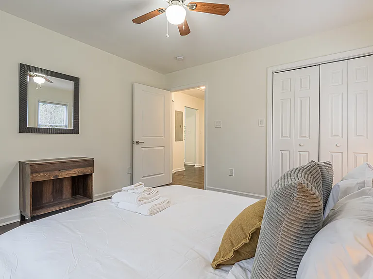 1215 Anchor Ter SW — Photo 31