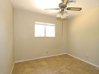 4th image of 6420 Aberdeen Ln