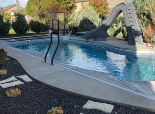 412 Onyx Dr, Morton, IL