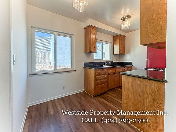 2nd image of 134 Chautauqua Blvd #5
