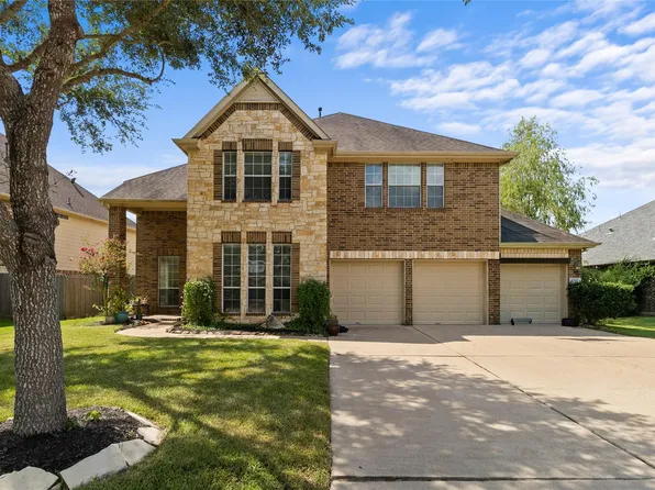 1740 N Meridian Greens Dr, Dickinson, TX 77539