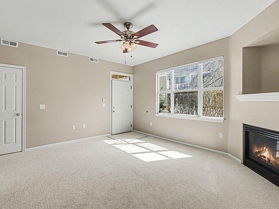 5th image of 640 Gooseberry Dr #806