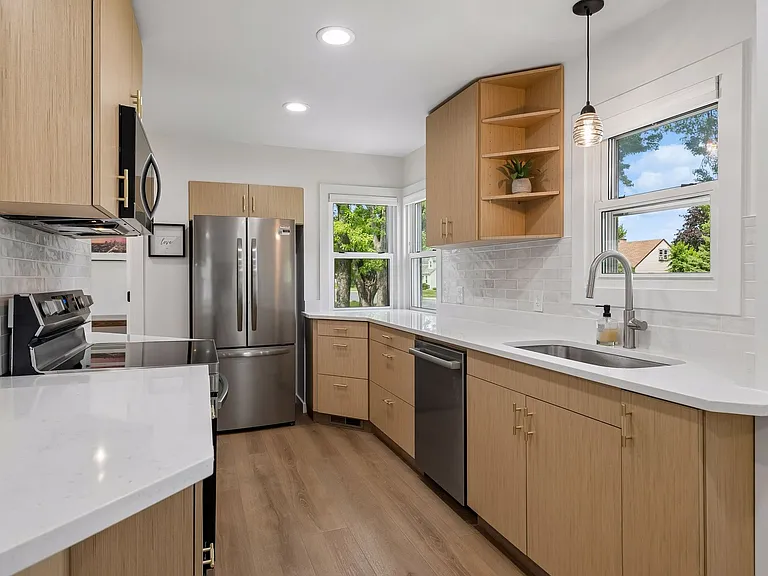 8440 Wentworth Ave S — Photo 10