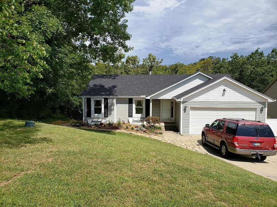 1st image of 290 Ivy Hill Dr