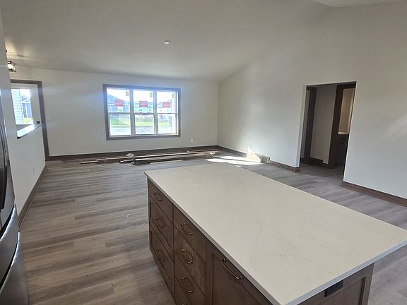 3rd image of 1654 Frontier Rd