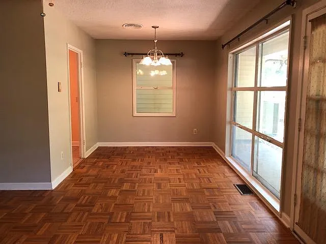 5327 Brantford Ave #HOUSE — Photo 9