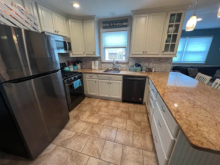 406 N Dorset Ave — Photo 6
