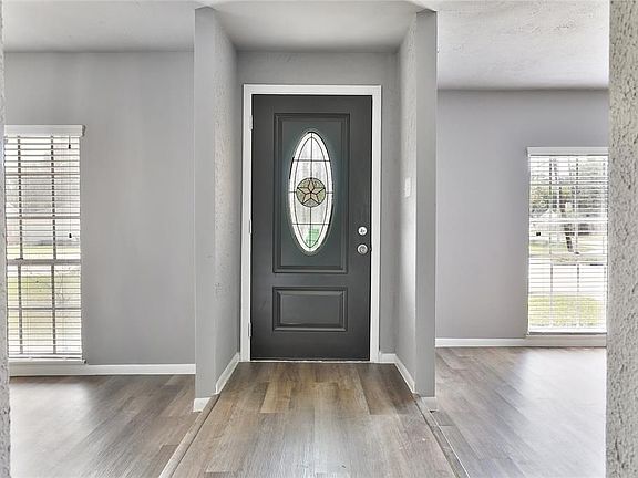 2nd image of 10803 Sagewind Dr