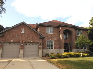 101 Aprina Ln, Bloomingdale, IL 60108