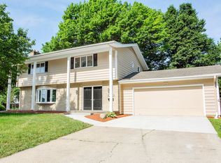 1000 21st St, West Des Moines, IA 50265