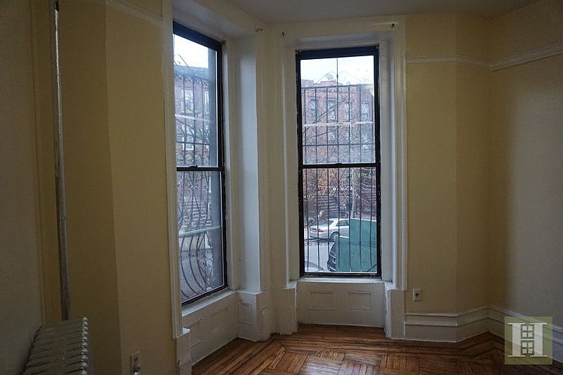2nd image of 445 Putnam Ave APT 2