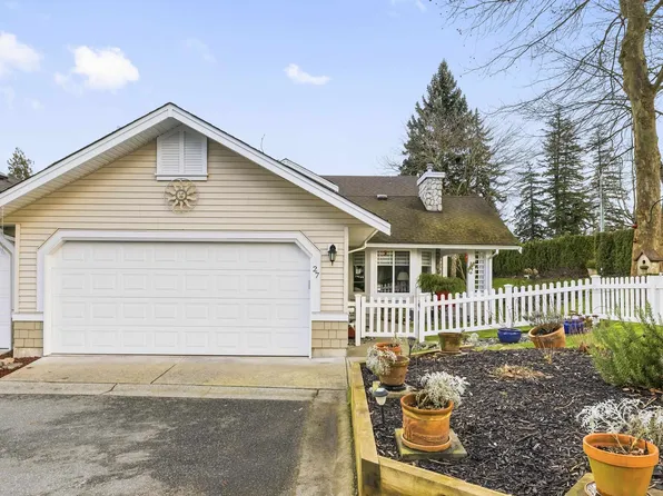 6488 168th St #27, Surrey, BC V3S 8Z1