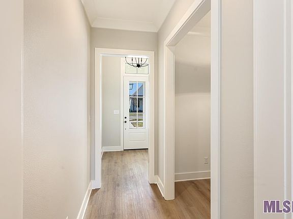 4th image of 1156 Ivy St