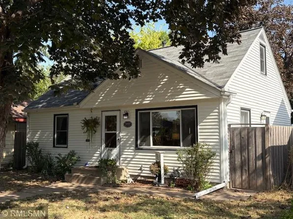 5050 Russell Ave N, Minneapolis, MN 55430