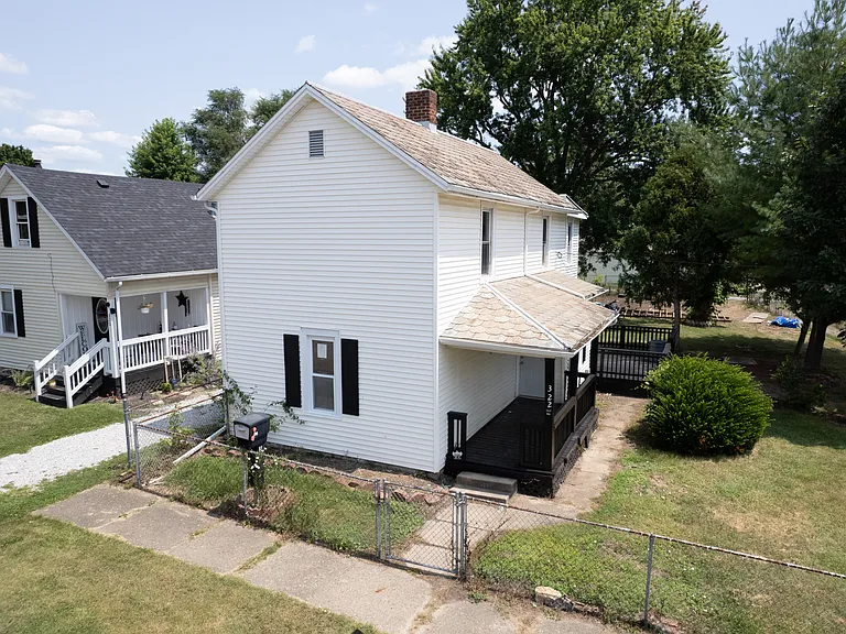 322 Wheat St — Photo 1