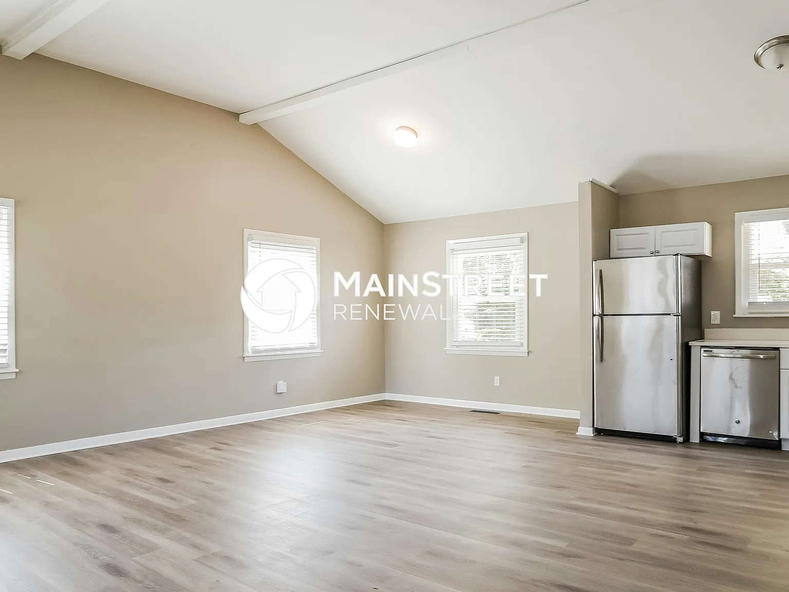 1577 Pyle Pl — Photo 3