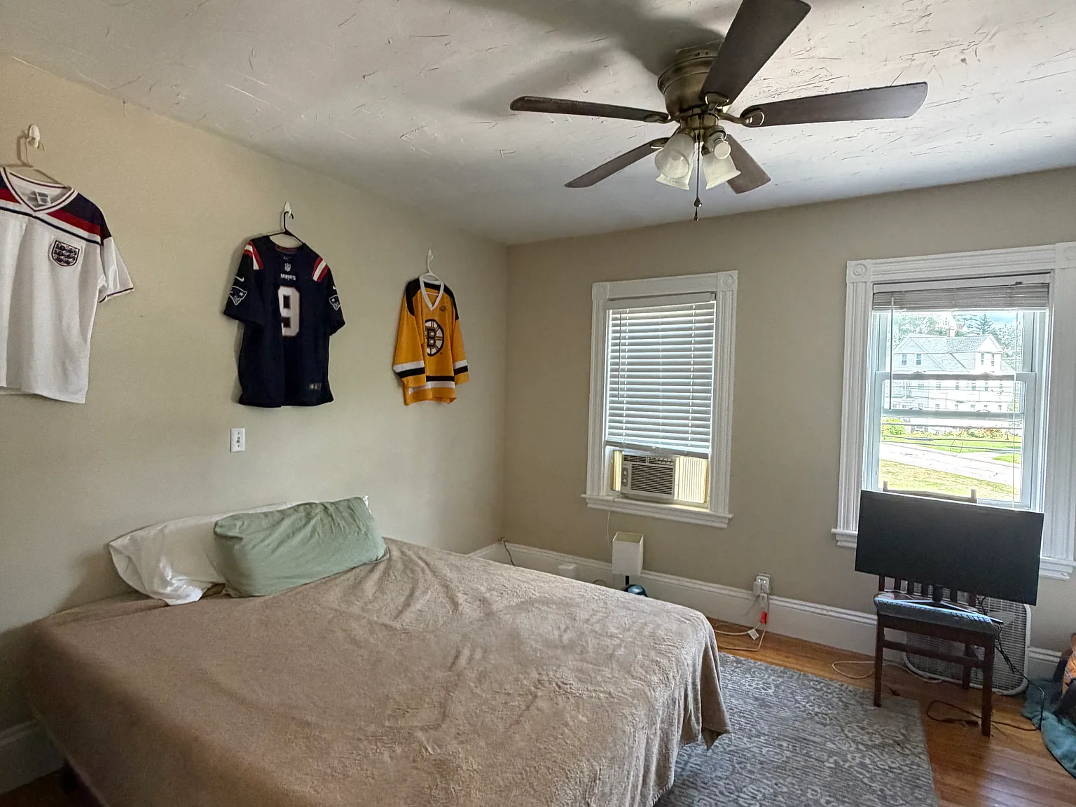 2 bed, 1.5 bath, 900 sqft, $2,600 — Photo 4
