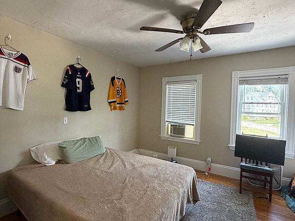 4th image of 253 Whitwell St #2L