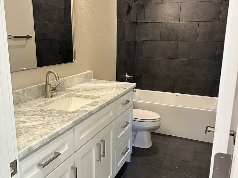505 Southern Dr — Photo 17