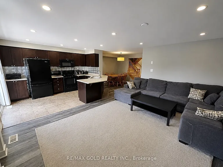 1061 Nadalin Hts — Photo 7