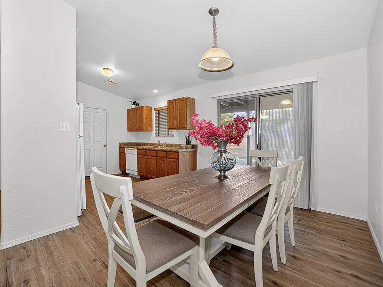 10320 S Tornado Ave — Photo 12