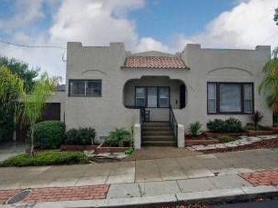 1715 Robinson Ave, San Diego, CA, 92103