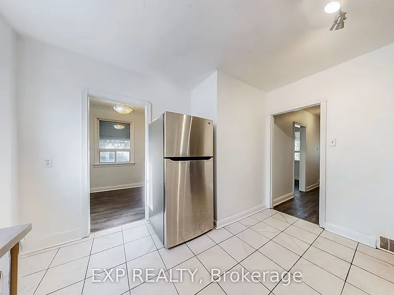 47 Boyce Ave S — Photo 16