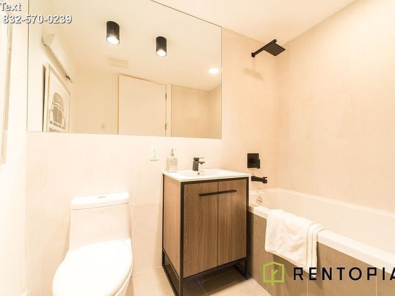 4th image of 4115 23rd St APT 9E
