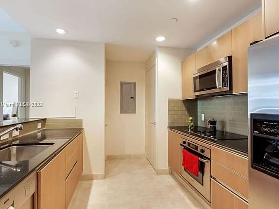 4th image of 1050 Brickell Ave APT 1410
