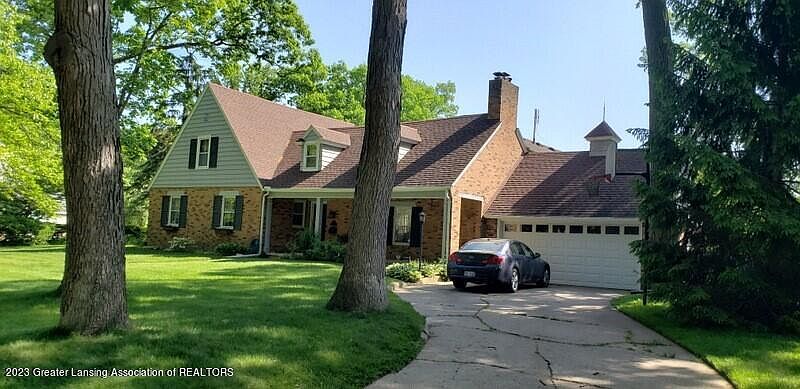 1st image of 610 University Dr