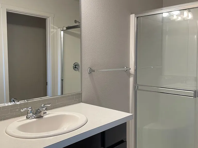 2140 NE 115th Ct — Photo 25