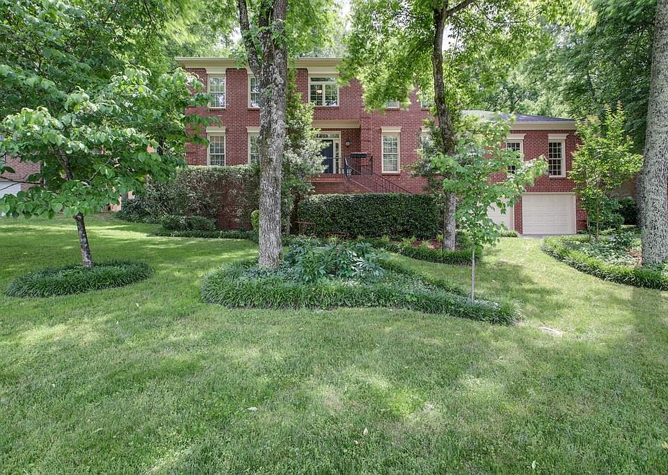 1st image of 365 Saint Andrews Dr