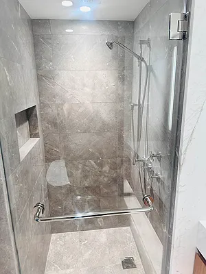 Rented by E Realty International Corp | media 56