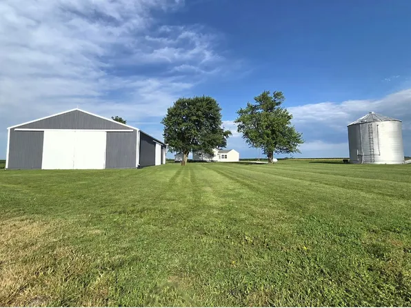 16306 E 1st Rd, Litchfield, IL 62056