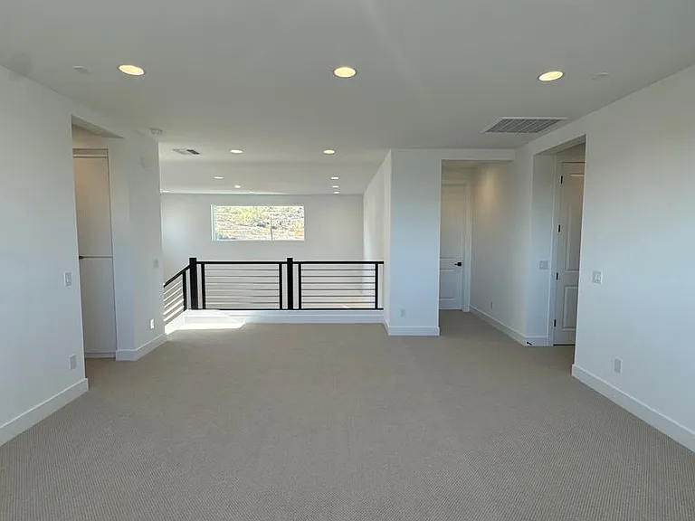 7326 W Running Deer Trl — Photo 14