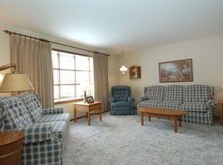 800 Martin Dr, Elgin, IL 60120