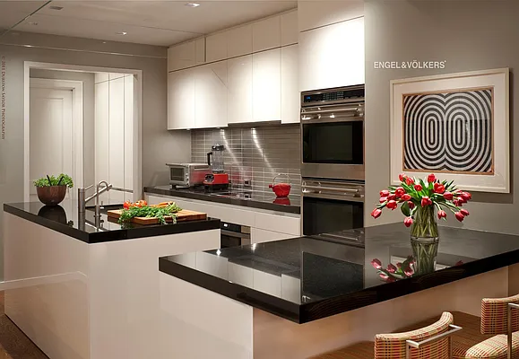 Sold by Engel & Völkers New York City | media 7