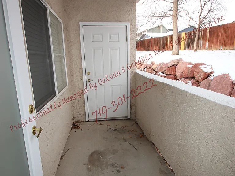 3850 Strawberry Field Grv #B — Photo 16