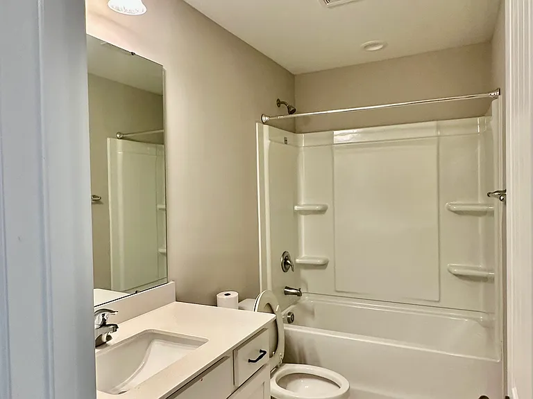 214 Berryfield Dr — Photo 14