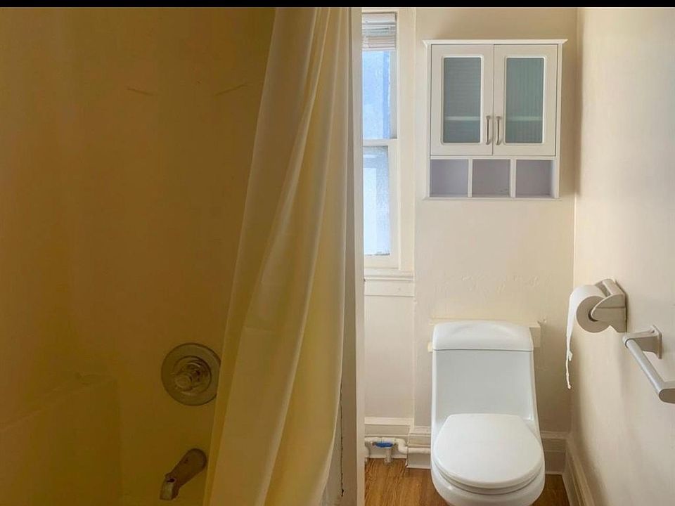 1st image of 31 Pulaski St