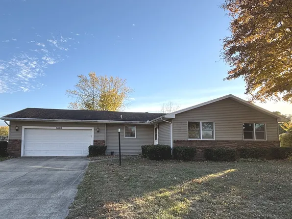 2109 Mallard Dr, Mahomet, IL 61853