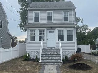 22 Derby St, Valley Stream, NY 11581