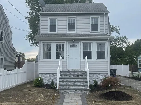 22 DERBY Street, Gibson, NY 11580