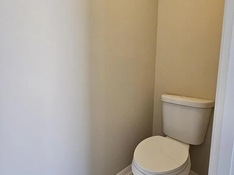 1616 Austin Ln — Photo 16