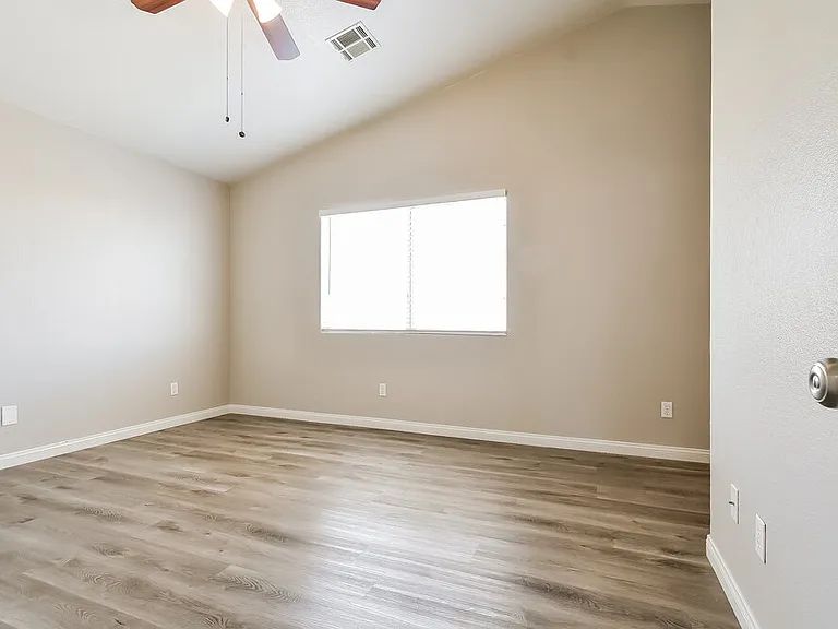 9156 Indian Breeze Dr — Photo 9