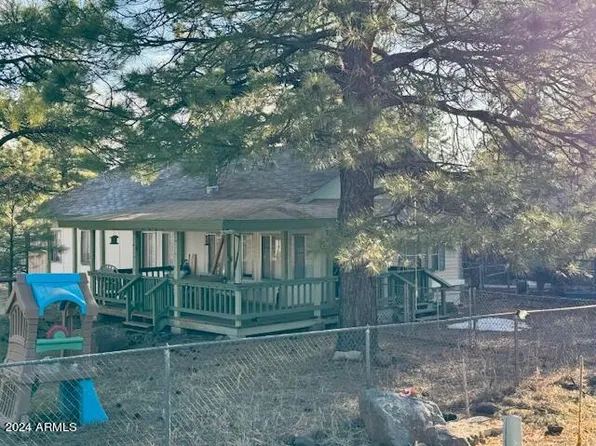 395 E CEDAR WOOD Drive, Munds Park, AZ 86017