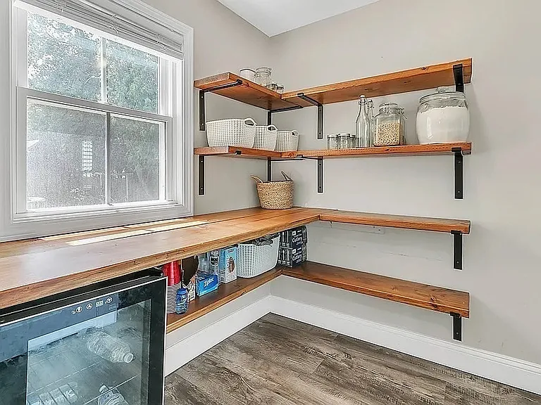1159 River Rd — Photo 8